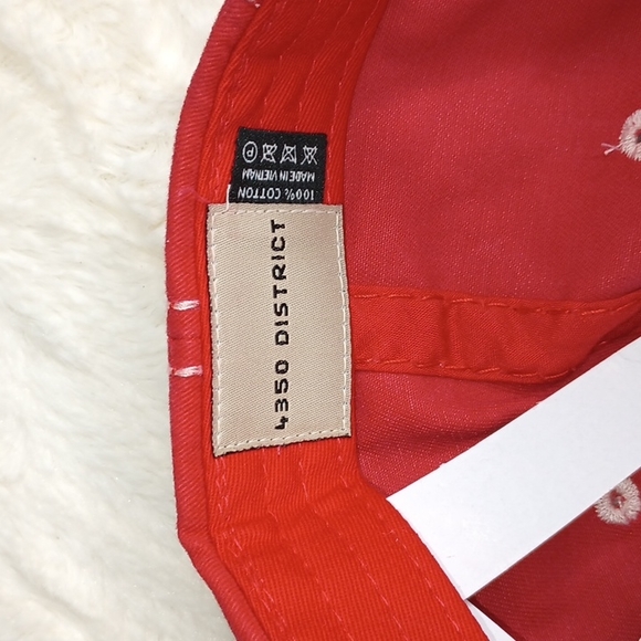 Brand  New Embroidered Dog Mom Hat - Picture 6 of 7